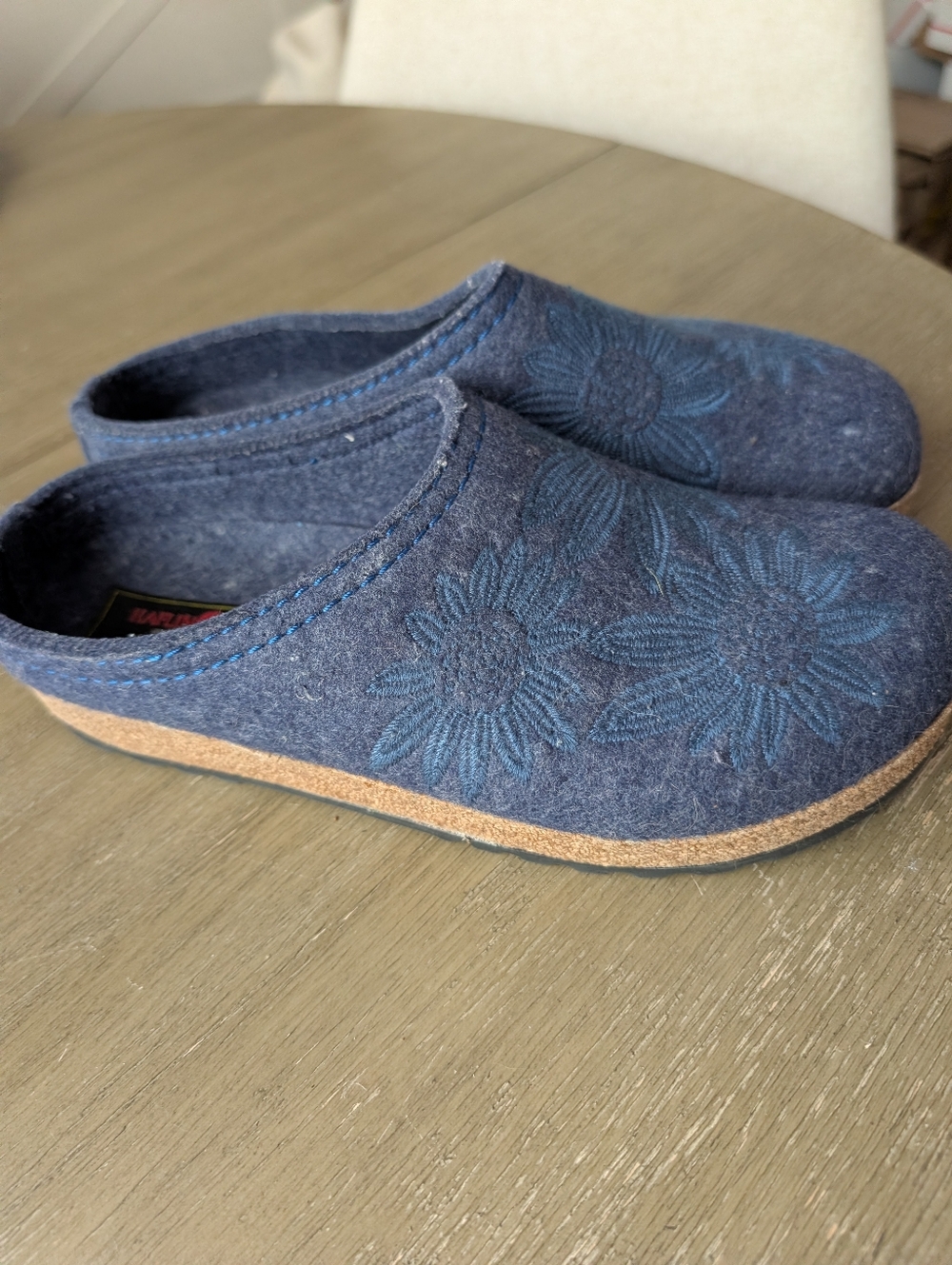Haflinger Navy Blue Wool Embroidered Floral Clogs Slippers EU 41 Made in Germany - Picture 3 of 9